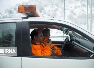 خبرنگاران برف و کولاک محورهای شمالی دامغان به استان مازندران را مسدود کرد